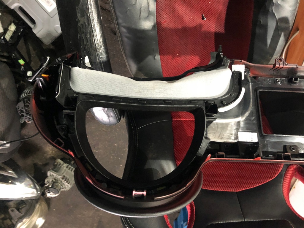 фото №4, Obudowa/ramka консоли renault twingo iii