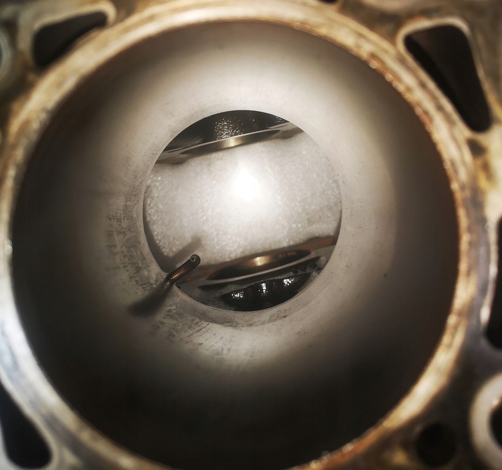 фото №9, Блок двигателя vw 2.0 8v 06a121f