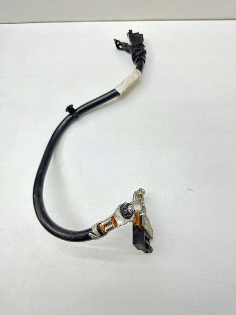 Купити Opel astra k 2018 мінус / клема / шланг акумулятор