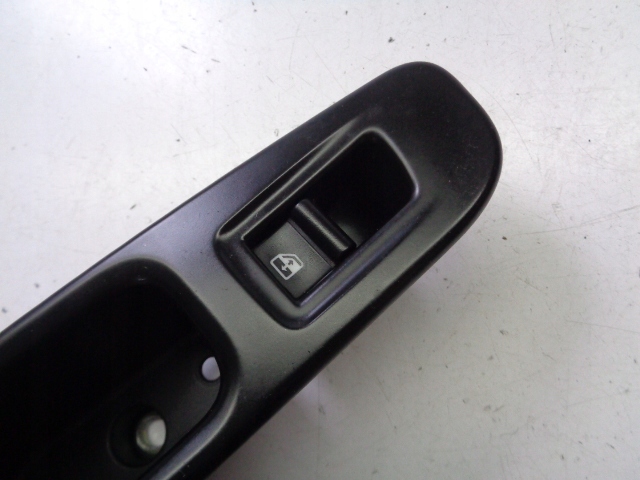 фото №2, Панель скло лівий задня jeep renegade 1.4 multiair przed lift 2017 r