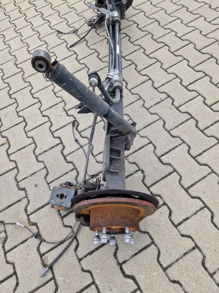 фото №4, Renault master iv 19- балка oś задня рама