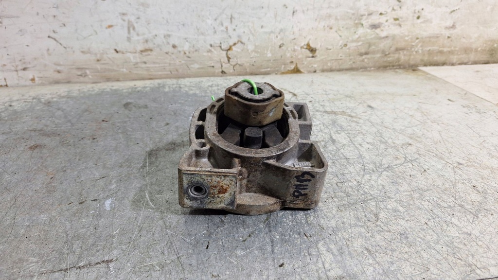 Подушка двигуна a1692400918 mercedes w169 w245 Недорого