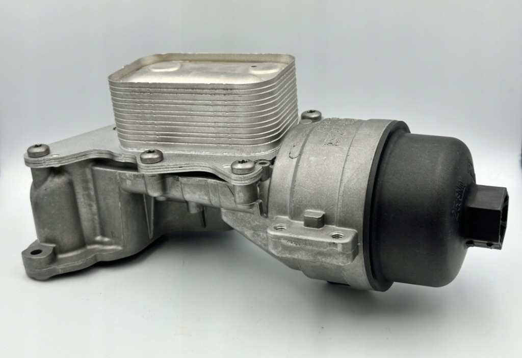 Новий фільтр оливи радіатор mini cooper r55 r56 r57 r58 8643749 Ціна