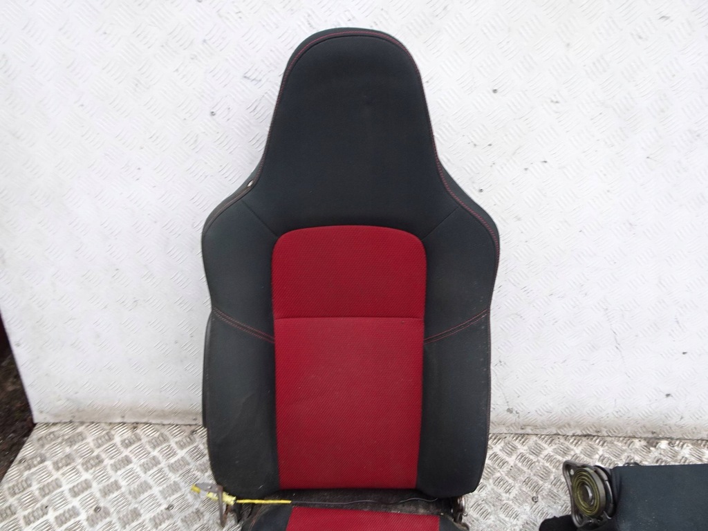 фото №10, Обшивка сидінь перед suzuki swift mk6 sport