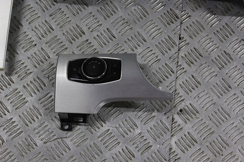 фото №1, Ford mustang 2015 dekor консоли переключатель свет