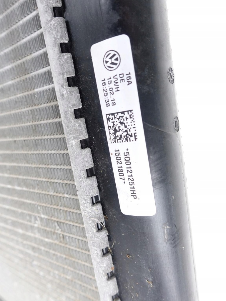 Audi a3 8v octavia 5e vw golf 5g радиатор воды Доставка