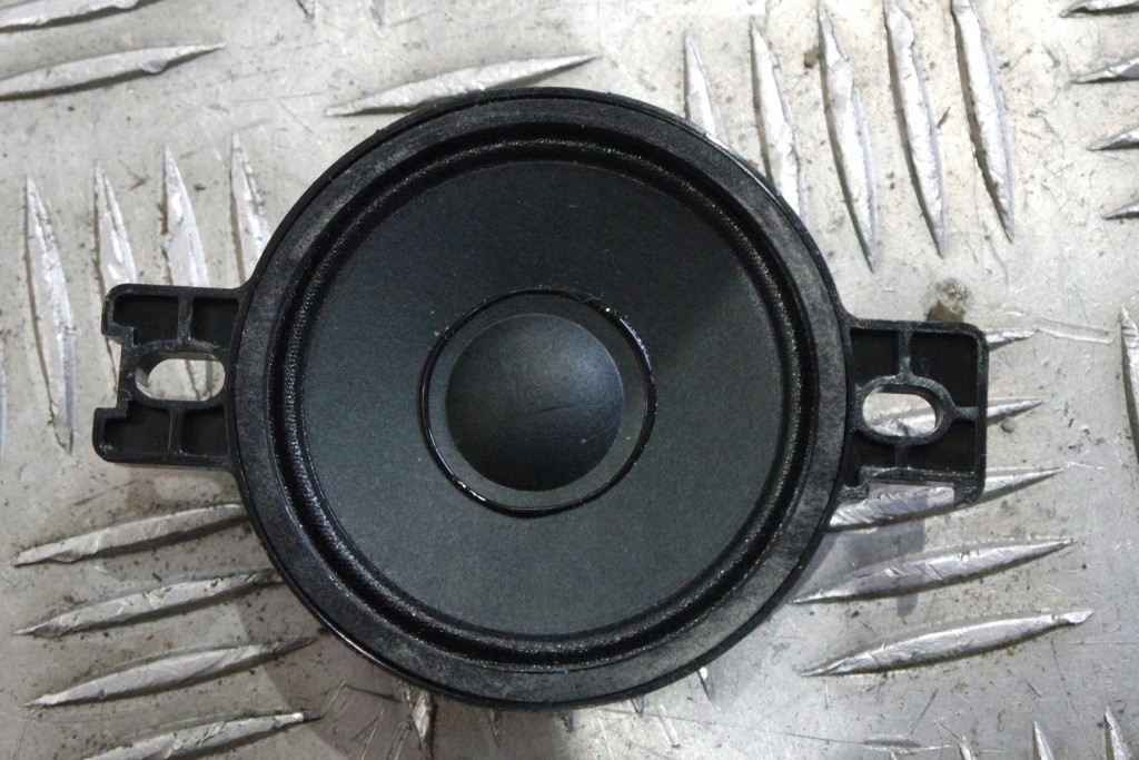 Granie динамики bang olufsen audi q8 lamborghini urus 4m2035466b nr 156 Цена