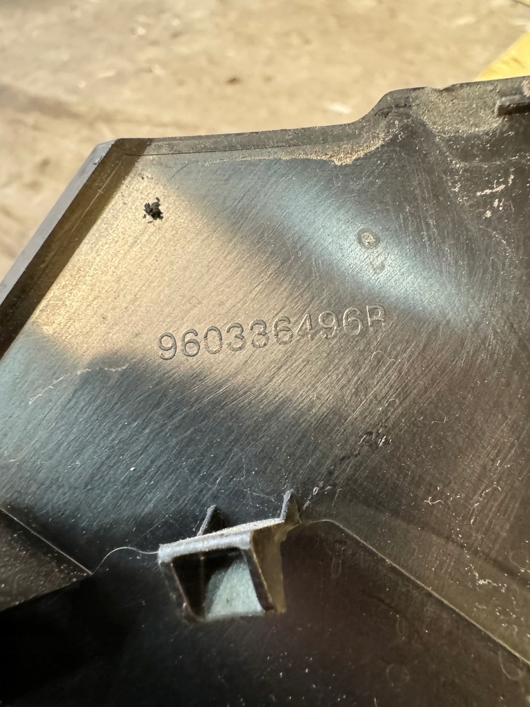 фото №4, Защита стойка левый задняя renault megane iv kombi 960336496r