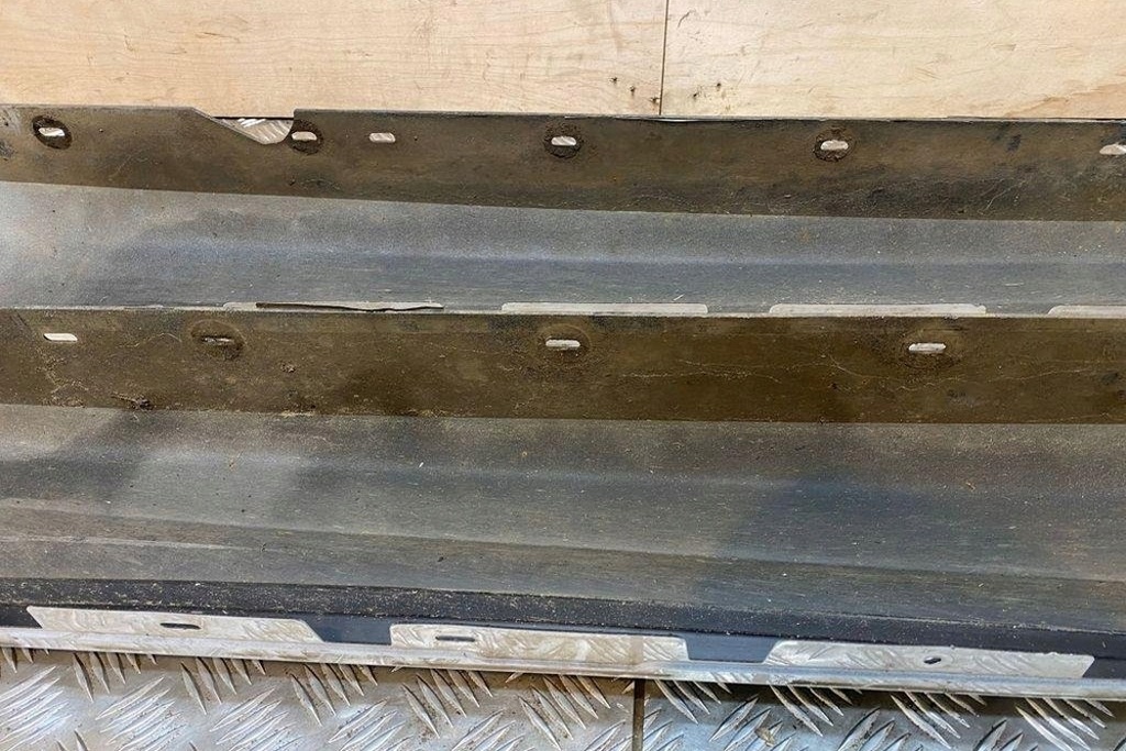 фото №15, Накладка поріг ліва bmw 1 e81 8044664 2.0l дизель 2010