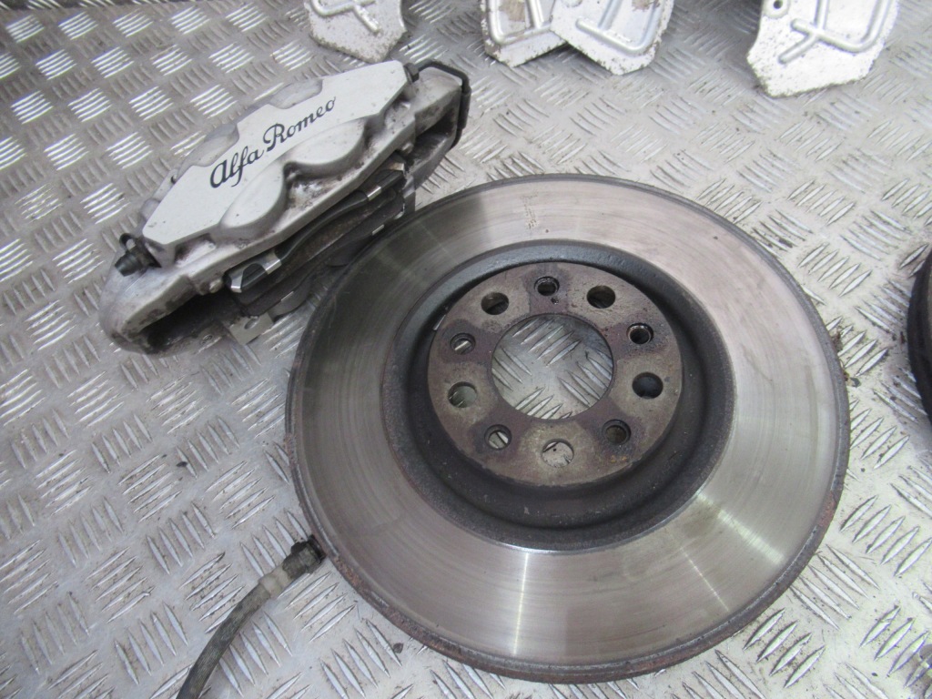 фото №3, Гальма супорти гальмівні диски гальмівні alfa romeo stelvio 2.0t