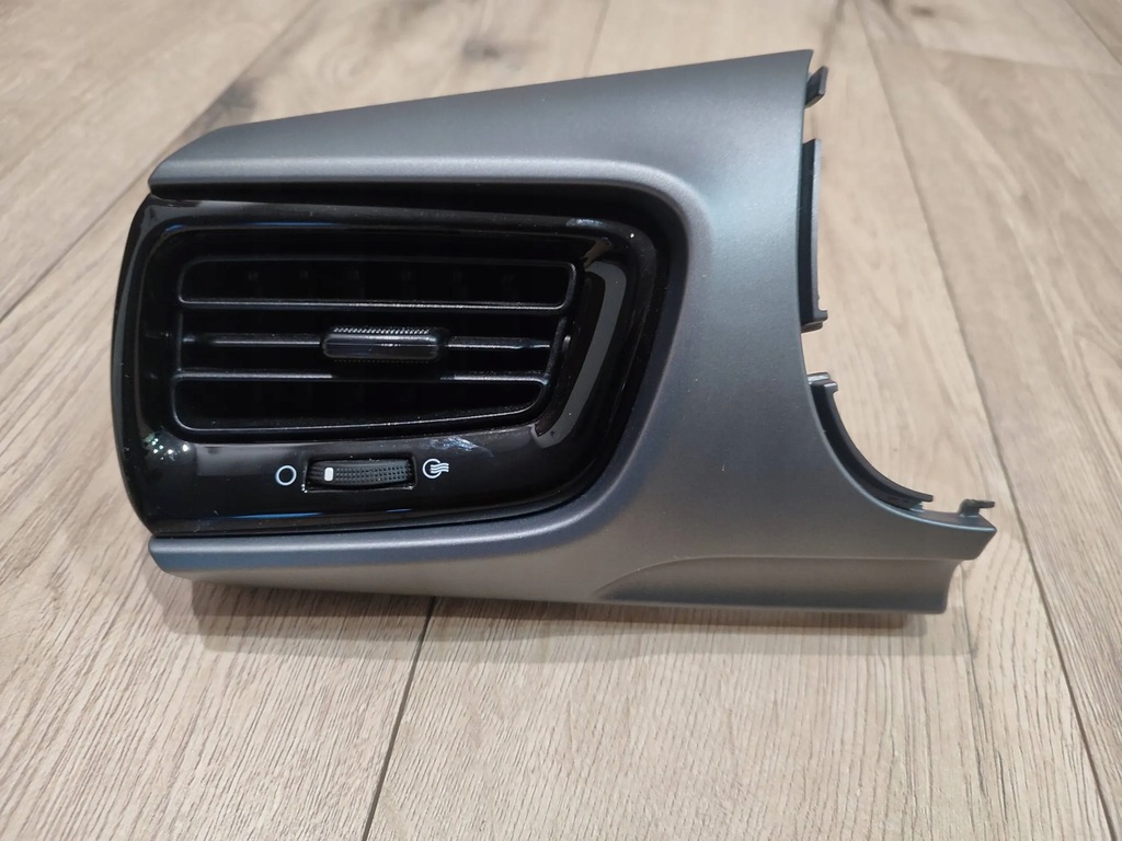 фото №6, Решётка обдув левая панели приборной панели kia stonic lift