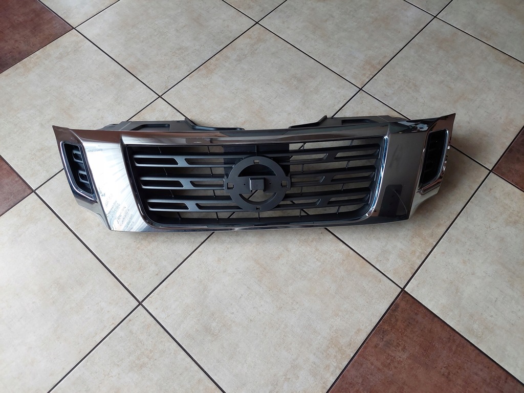 фото №1, Решітка радіатора - решітка радіатора - nissan navara np300 - 2015