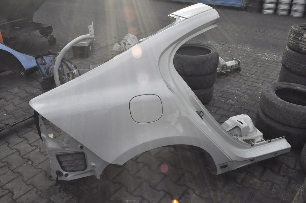 фото №1, Volvo s60 ii чверть крила правий задня задній