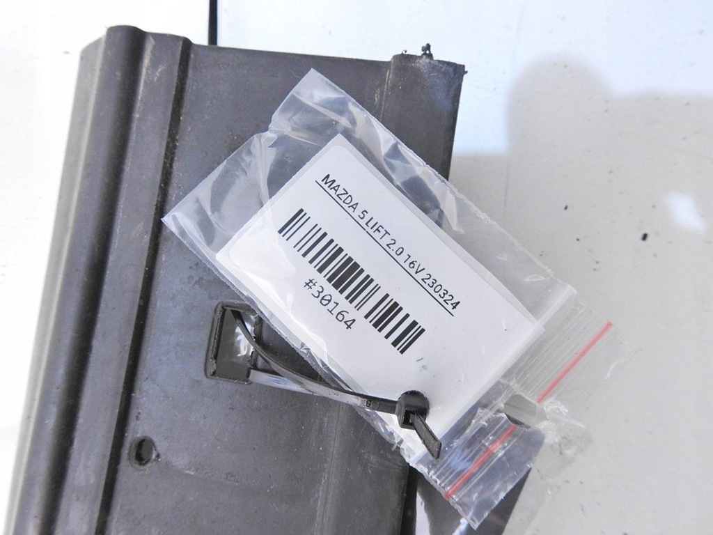 фото №9, Направляющая кронштейн порог левая mazda 5 i lift