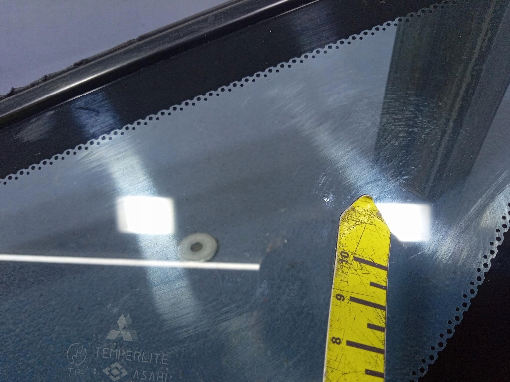 фото №5, Mitsubishi grandis стекло кузовная перед левая