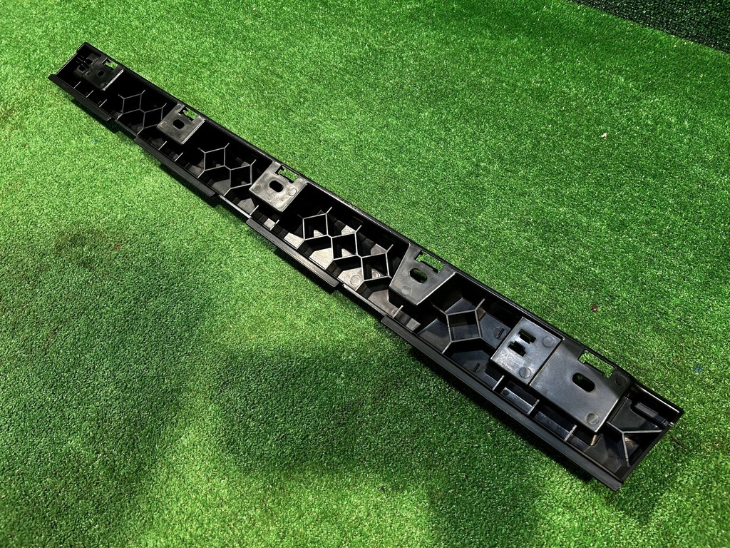 фото №9, Bmw x1 e84 кронштейн напрямна накладки порога правої 2991498