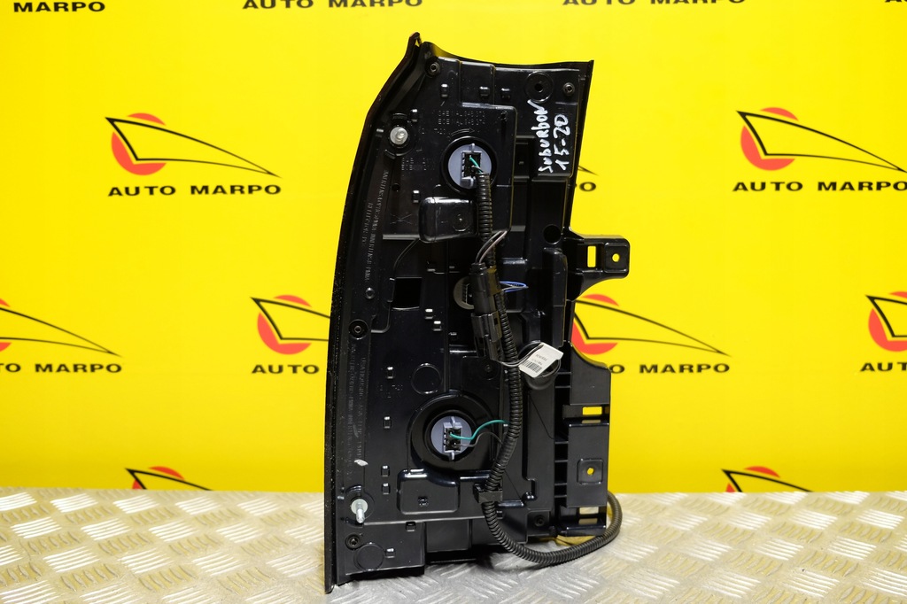 фото №11, Chevrolet suburban tahoe 2015-2020 лампа задня права usa