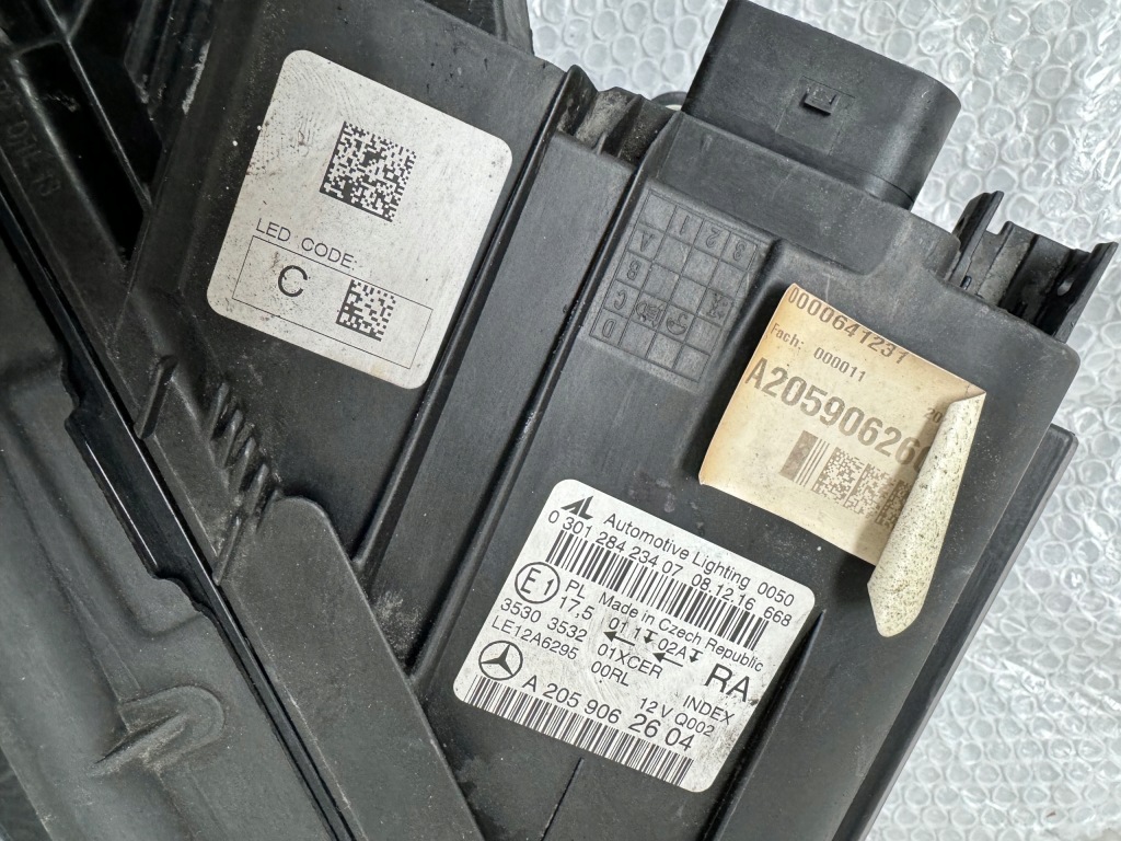 фото №6, Mercedes cklasa w205 правая лампа performance