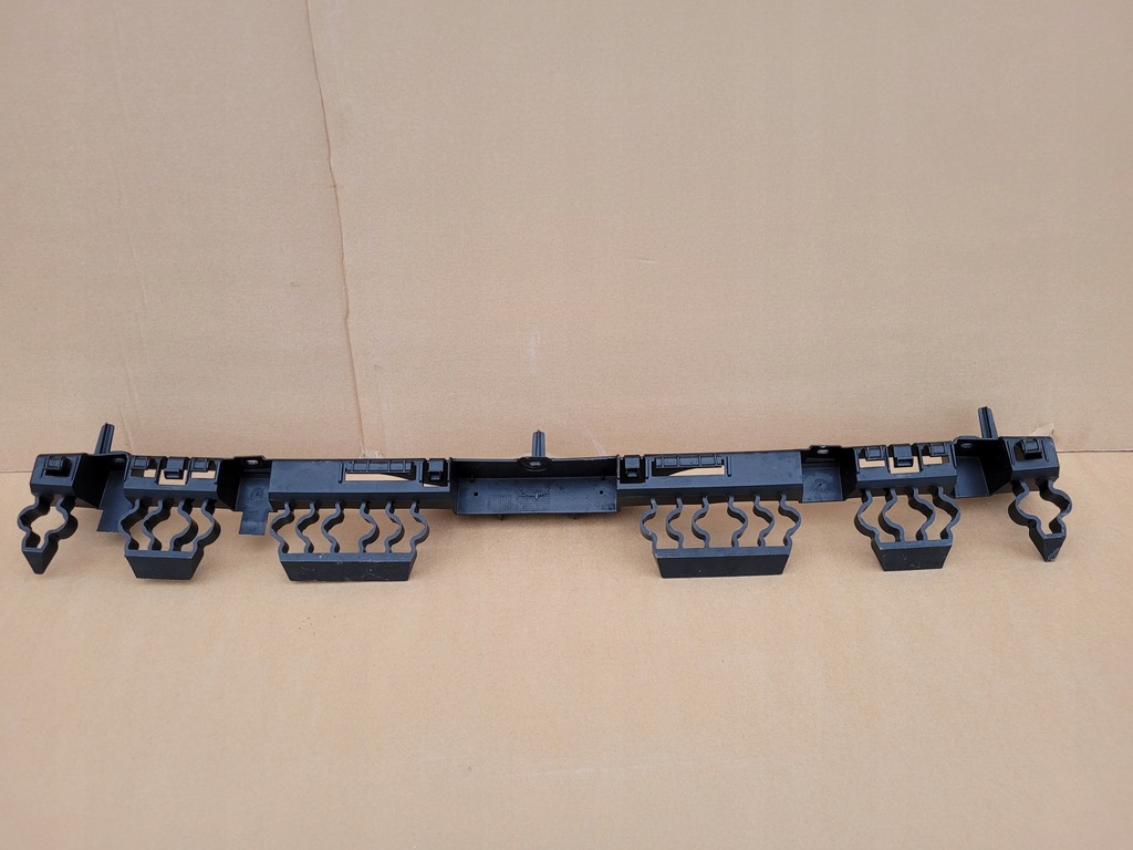 фото №1, Средний направляющая бампера задняя renault clio v