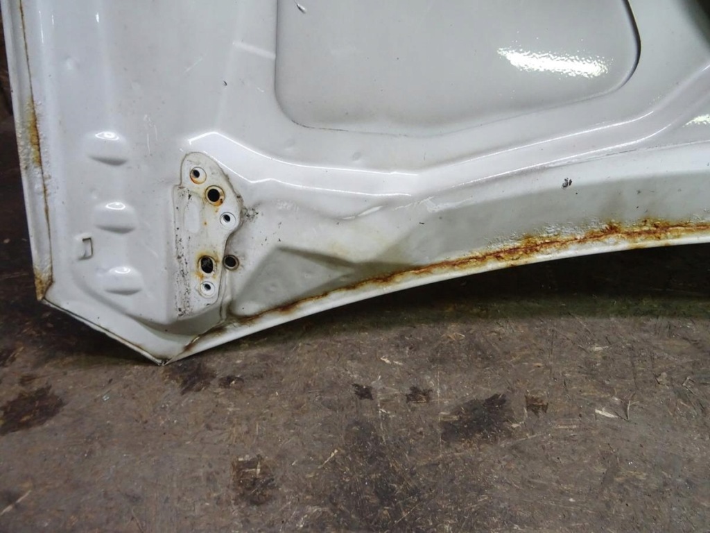 Купити Капот mercedes w204 650 дорестайлінг