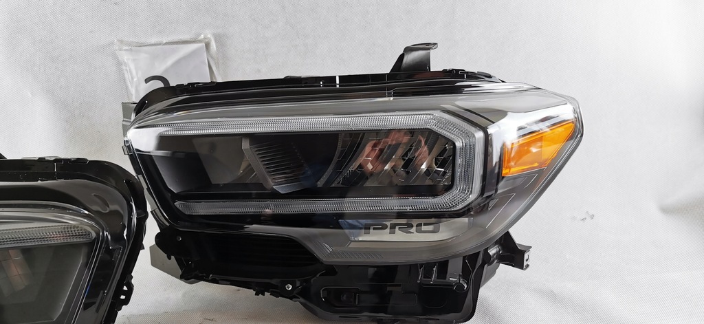 фото №4, Toyota tacoma full led лівий правий фара