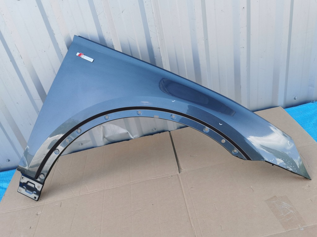 Audi q5 2 80a крыло  правый  перед передний хороший Цена