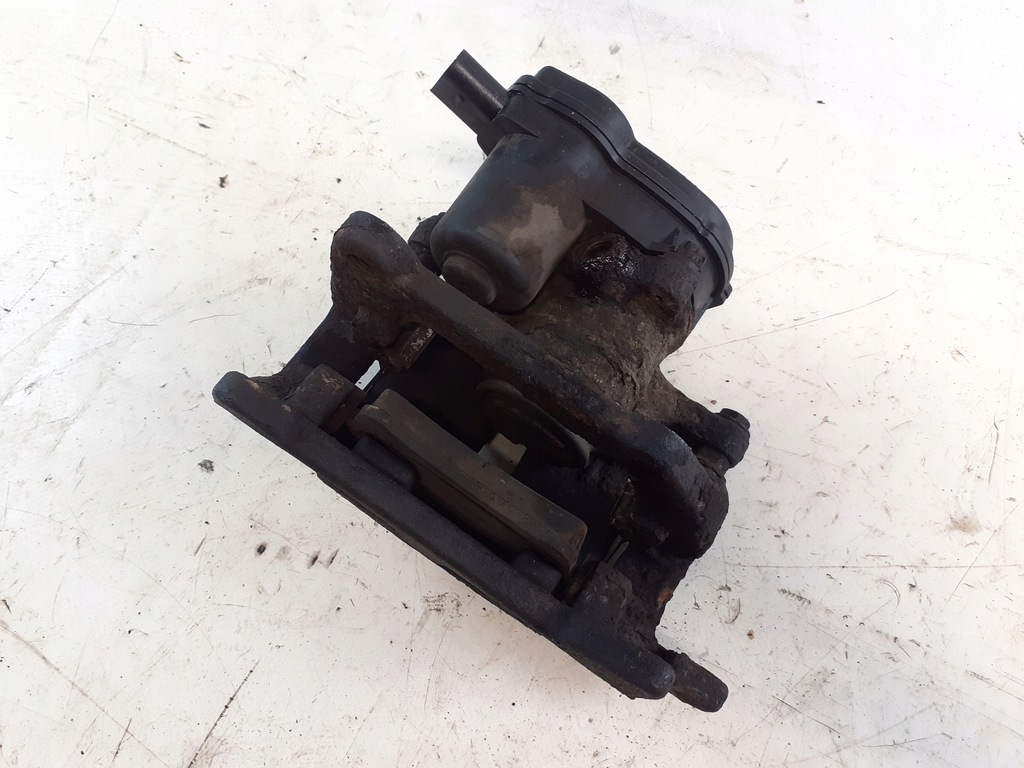 фото №7, Audi a4 b8 супорт гальмівний лівий задня