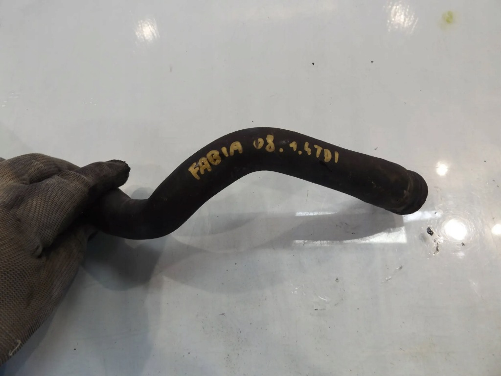 фото №3, Fabia ii 1,4tdi труба пабтрубок  воды