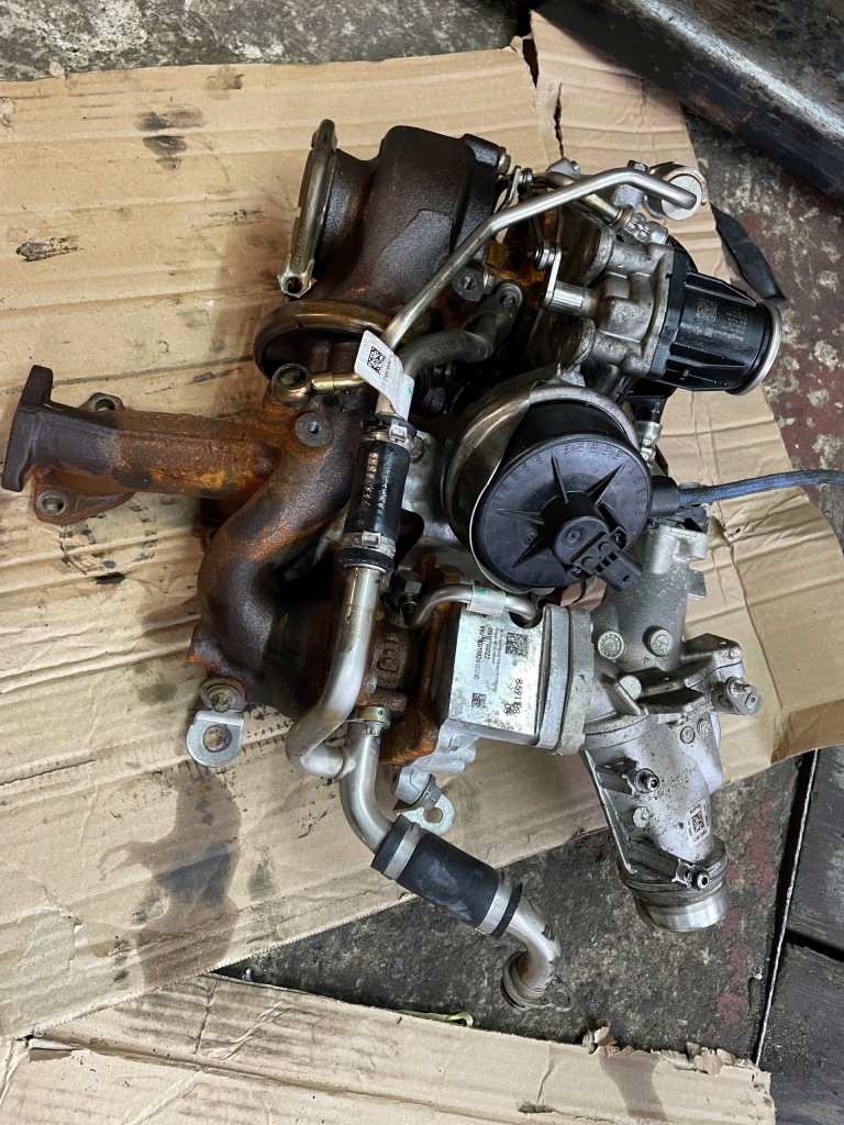 фото №4, Bmw x1 f48 x2 f39 2 f45 1 f40 турбонагнетатель турбина turbo b47 18d 8591188