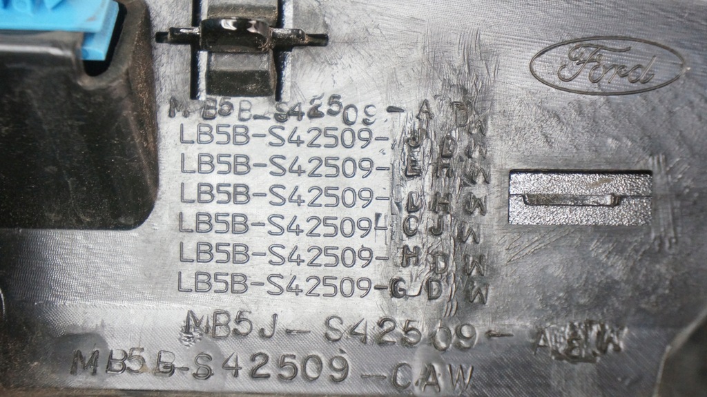 фото №15, Ford explorer накладка задняя камера mb5b-s42509