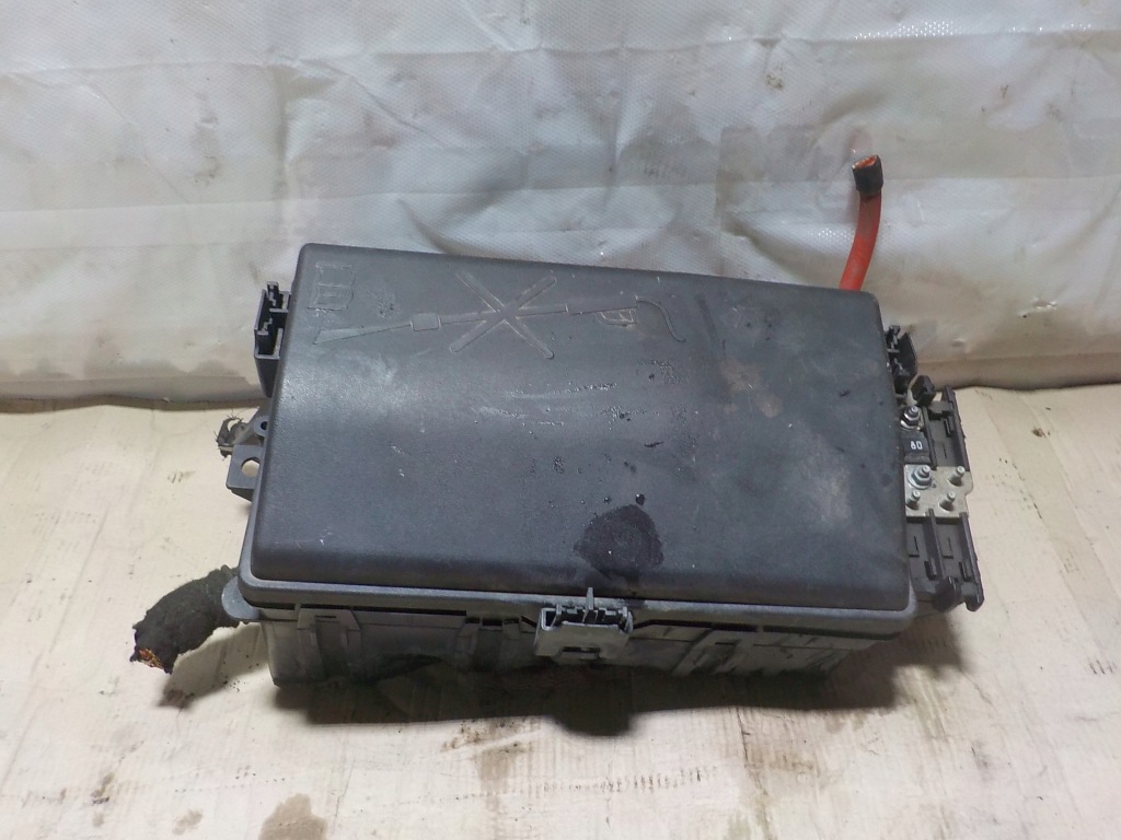 фото №1, Коробка предохранителей opel оригинальный номер 13253551