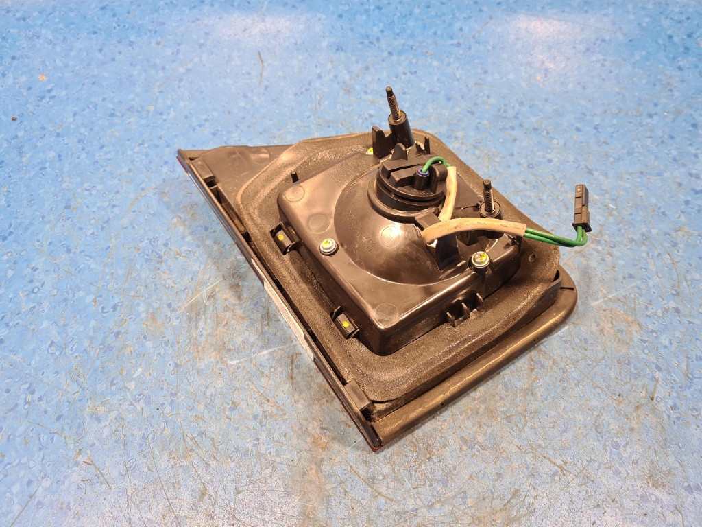 фото №7, Chevrolet orlando лампа задняя правая внутренняя