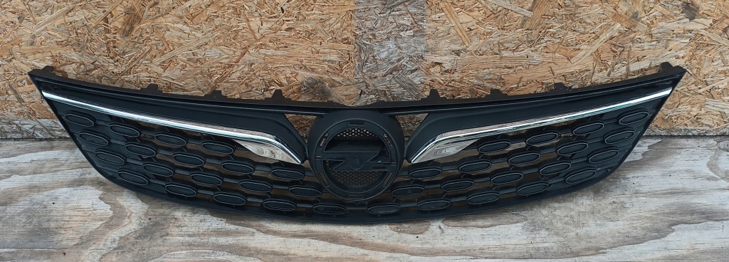 фото №1, Opel astra k 5 v 39130501 решітка радіатора решітка радіатора