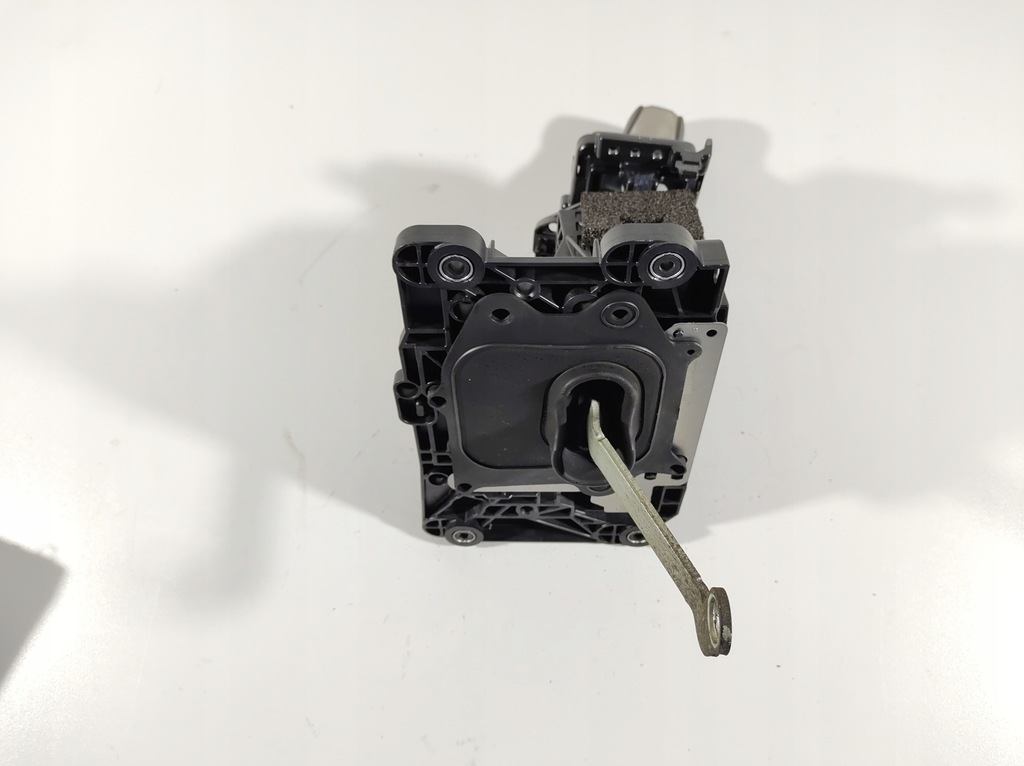 фото №14, Lexus is300h 13r домкрат коробки передач uk