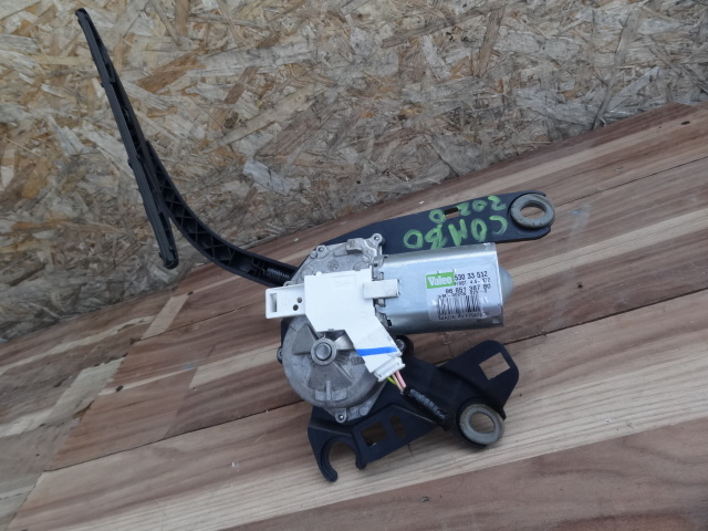 фото №4, Opel combo e 2020 моторчик рычаг дворники задняя