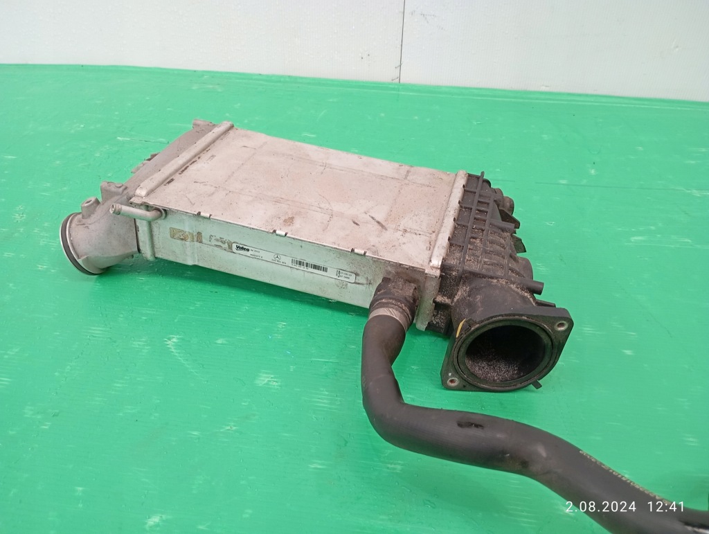 Інтеркулер радіатор повітря mercedes s klasa w222 a6420900314 Зі Шроту