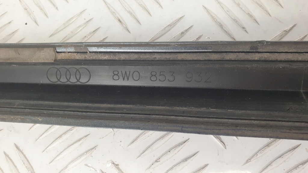 фото №5, Audi a4 b9 8w0 s-line молдинг порог правая