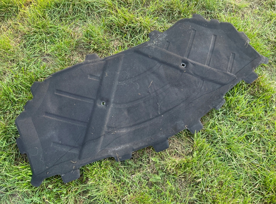 фото №1, Audi q3 8u шумоизоляция шумоизоляция подкрылок капот 2016 rok