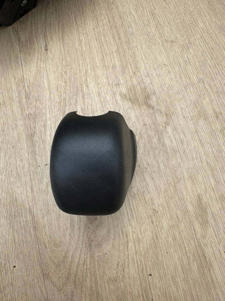 фото №1, Накладка 7n0858548a octavia