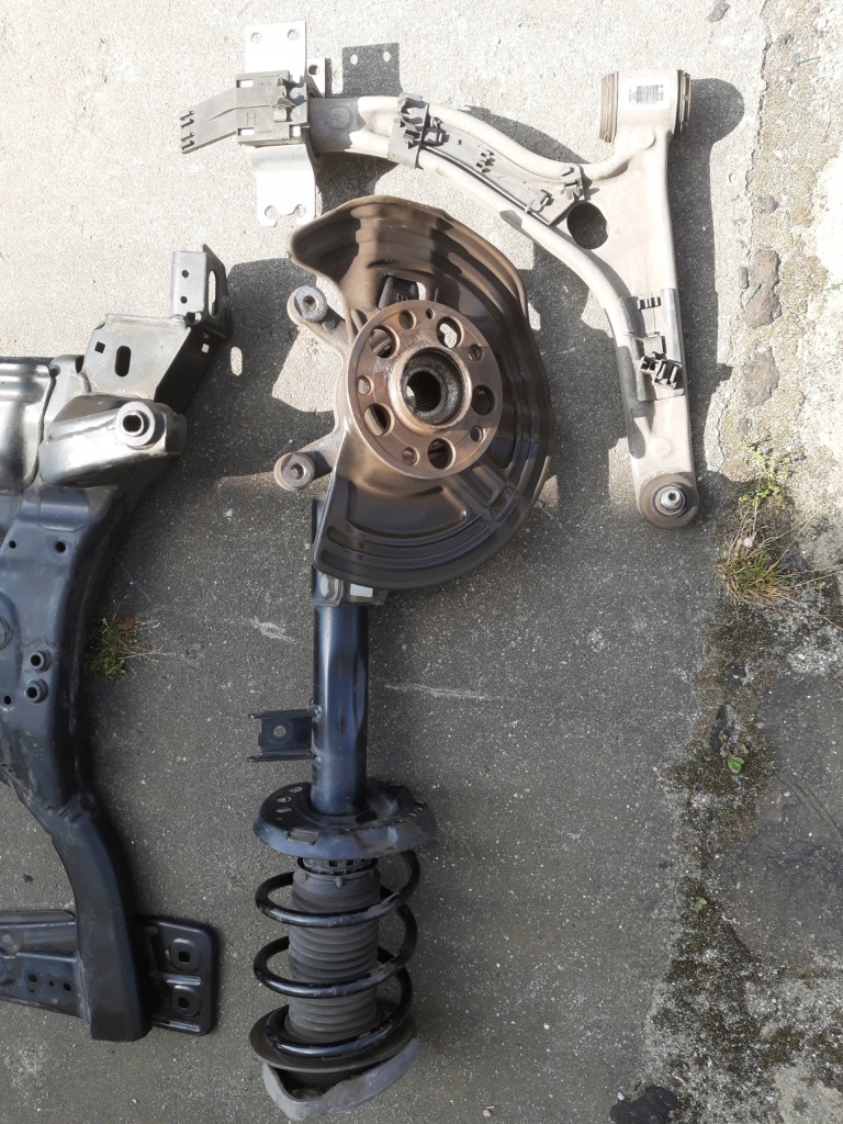 Mercedes gla 156 підвіска перед підрамник поворотний кулак ліва права важіль Оригінал