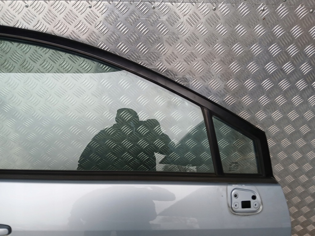 фото №7, Toyota corolla verso ii 2 дверь правое передние правый перед 2004-