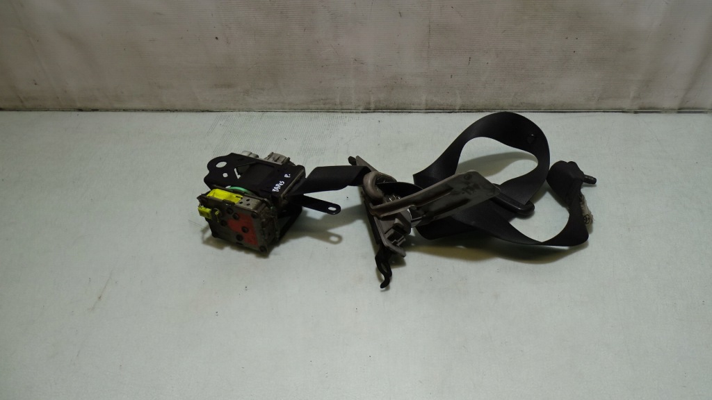 Купить Ремень правый передний безопасности toyota yaris ii 1.4d4d