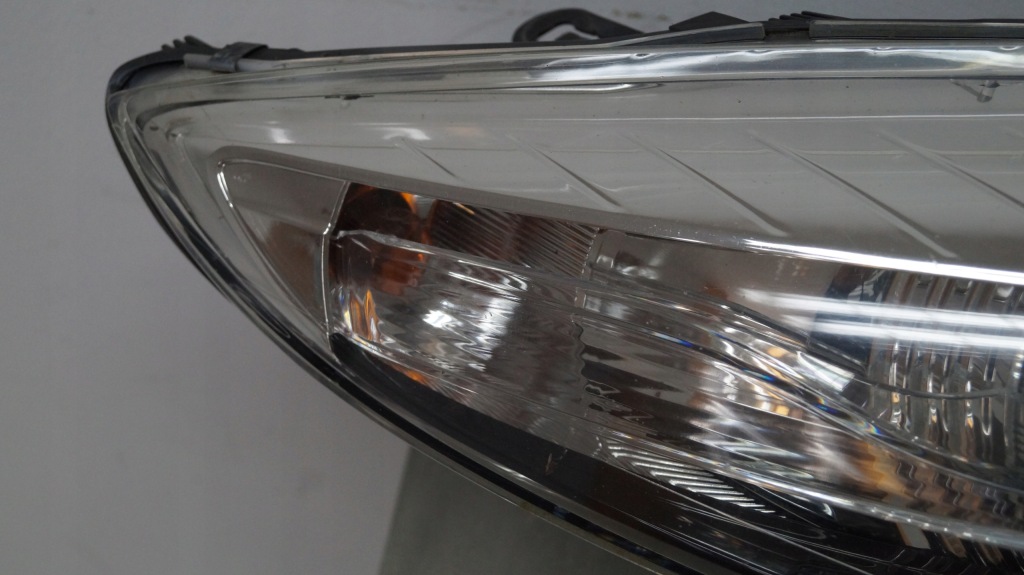 Фара передня права renault megane 3 2013 Ціна