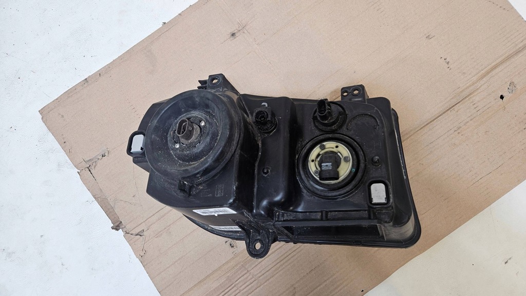 фото №8, Лампа перед передняя левая chrysler 300c линза