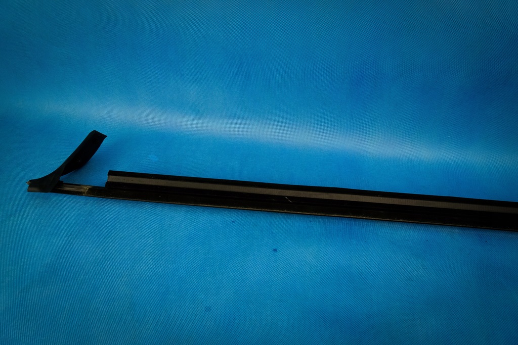 фото №6, Молдинг уплотнитель дверь хром audi a8 s8 4h 4h0853284c 2zz