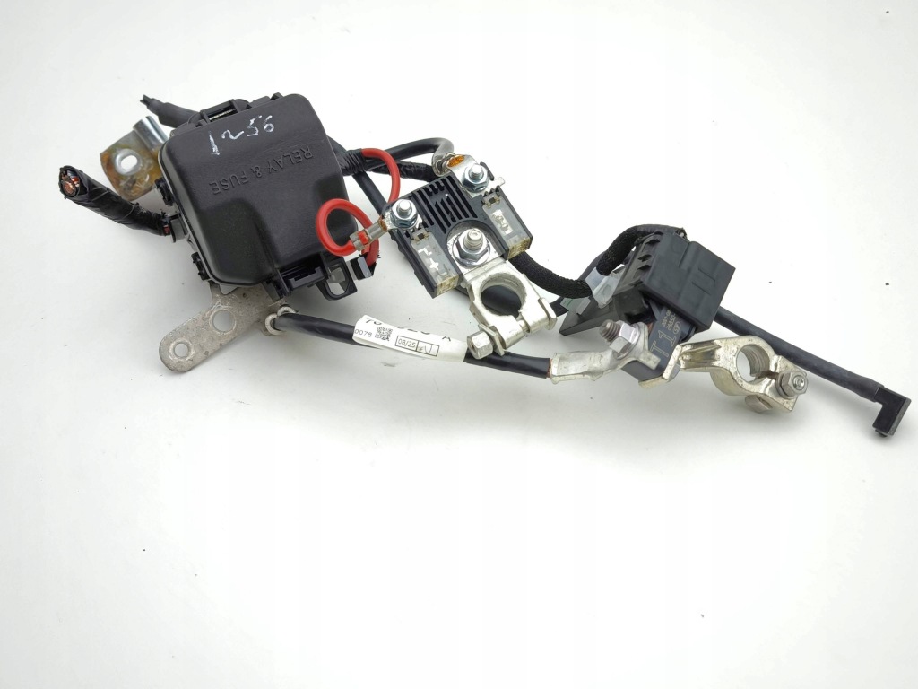 фото №1, Lexus ux 2020 клема плюсова 8216576020a