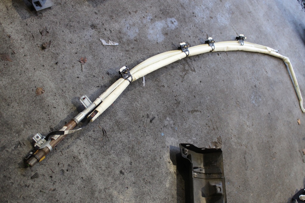 фото №1, Volvo s40 04-12 lift шторка безопасности воздушная правая сторона