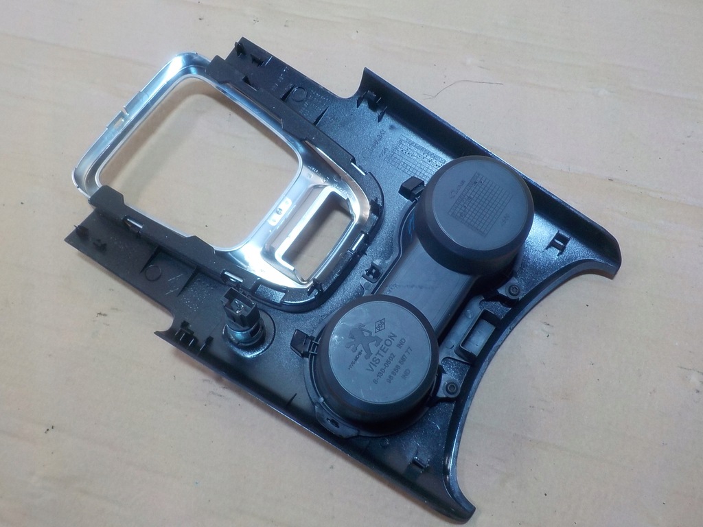 фото №6, Peugeot 3008 1.6b туннель средний кронштейн na кружки