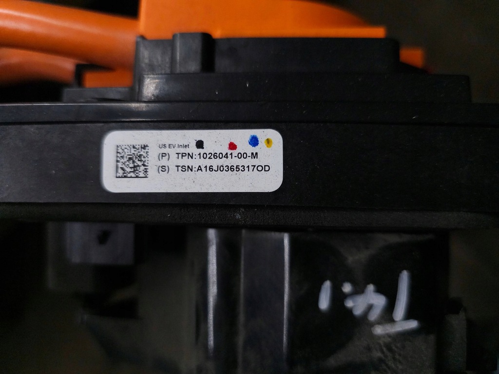 фото №10, Tesla model s 2016 зарядний пристрій do акумулятор