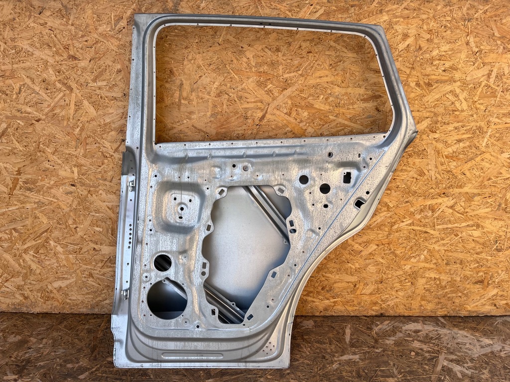 фото №12, Дверь правое задние задняя skoda enyaq 5la 21-